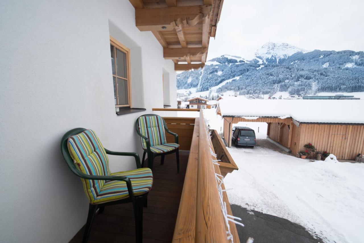 Ferienwohnung Huberhof Oberndorf in Tirol Exteriör bild