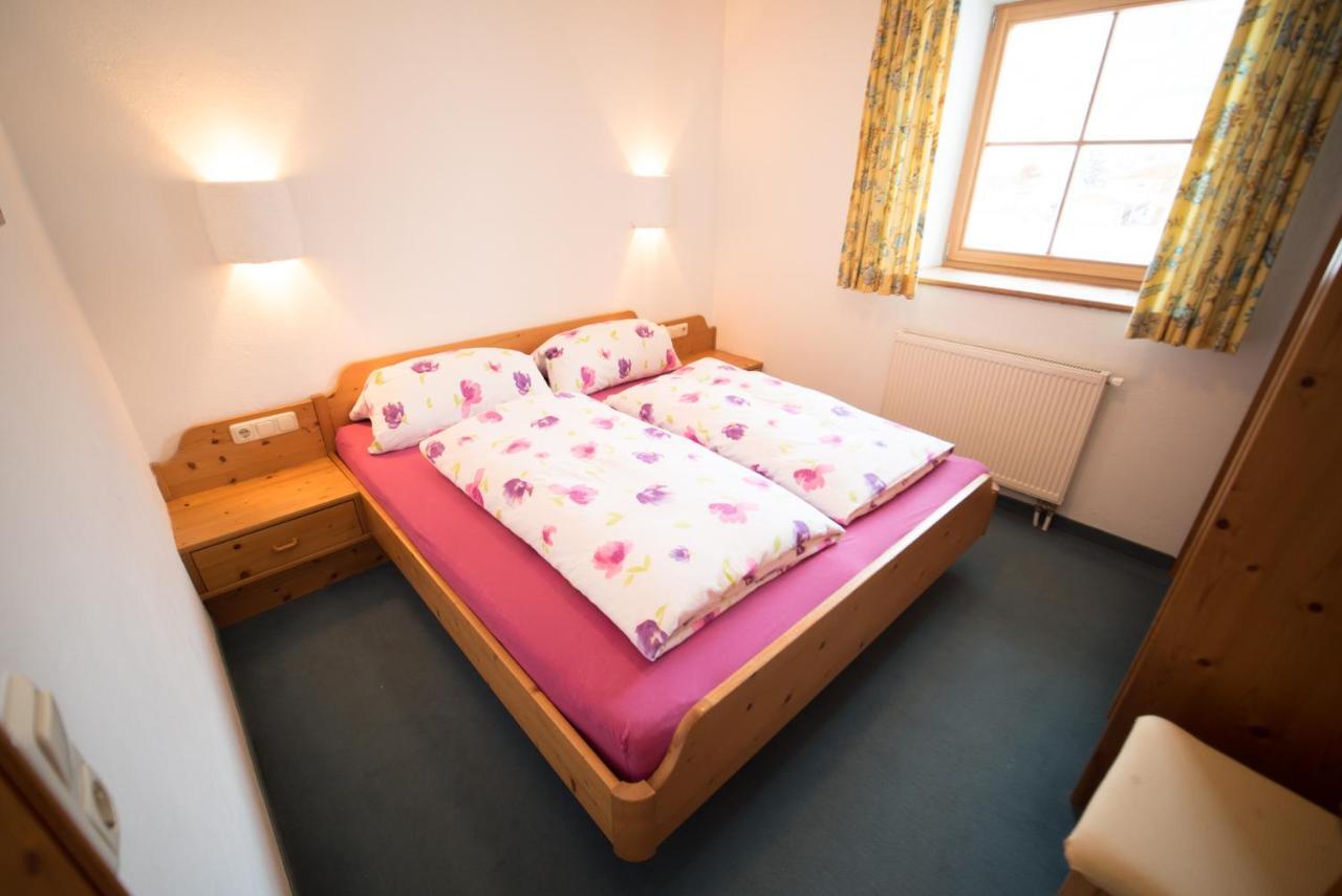 Ferienwohnung Huberhof Oberndorf in Tirol Exteriör bild