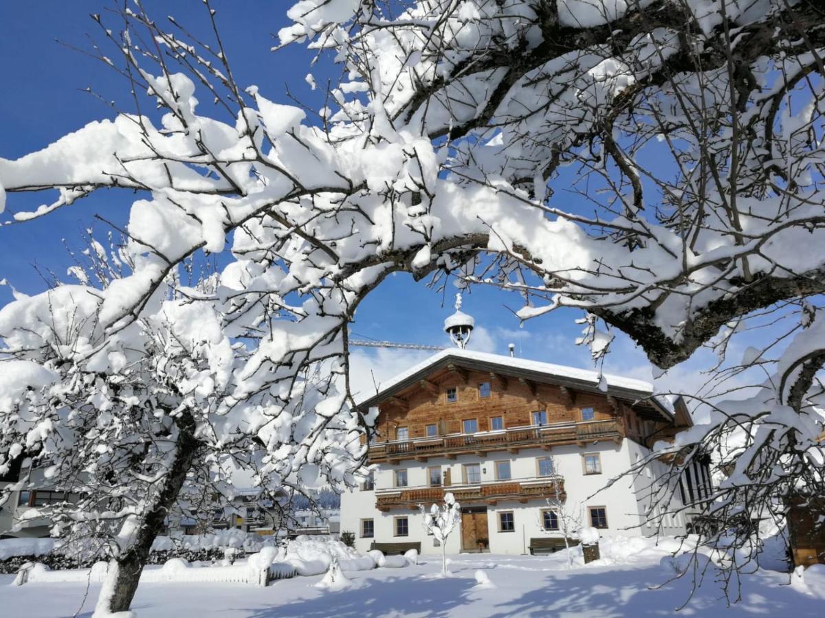 Ferienwohnung Huberhof Oberndorf in Tirol Exteriör bild
